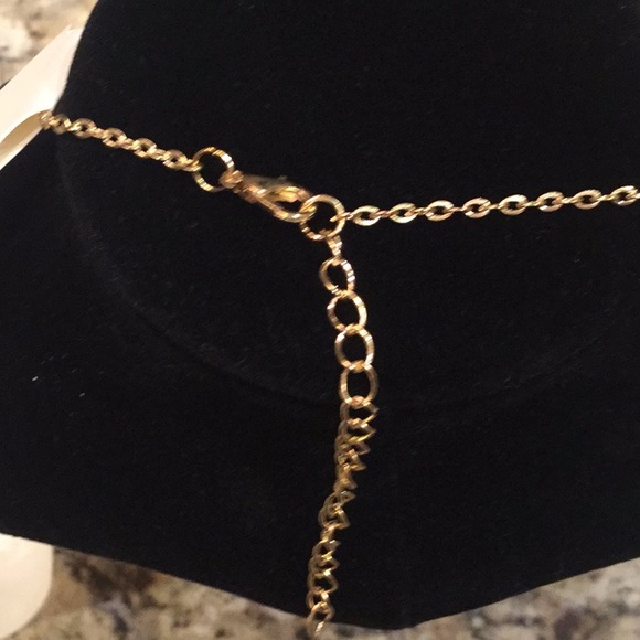 Metal Bar Pendant Link Necklace - Picture 4 of 4